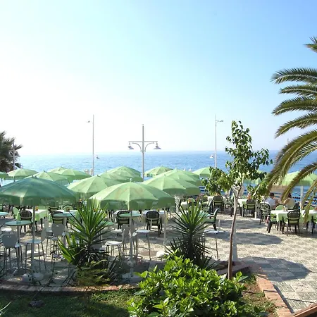 公寓 Fuentes De Floor Sea Views